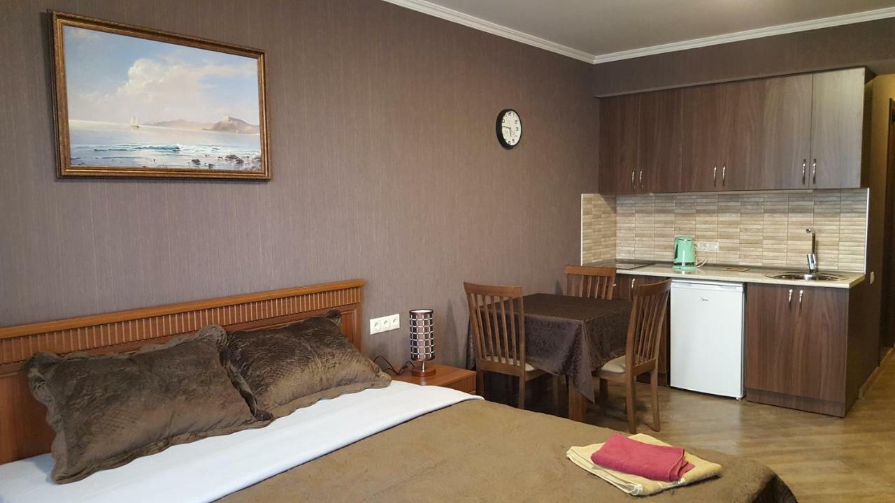Mimino Apartment Deluxe First Line Batumi Exterior photo